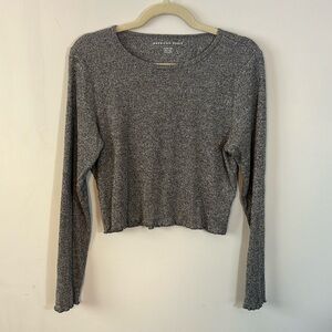 American Eagle Women’s Long Sleeve Gray Crop Top Size XL